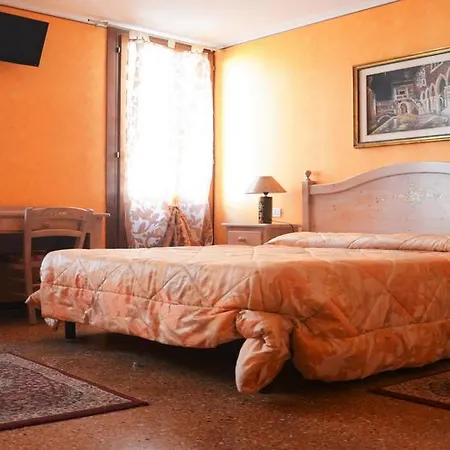 Guest house Holidays 2*